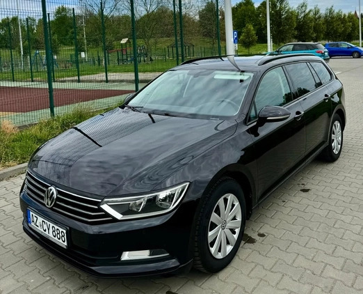 Volkswagen Passat cena 49900 przebieg: 279500, rok produkcji 2018 z Gliwice małe 46